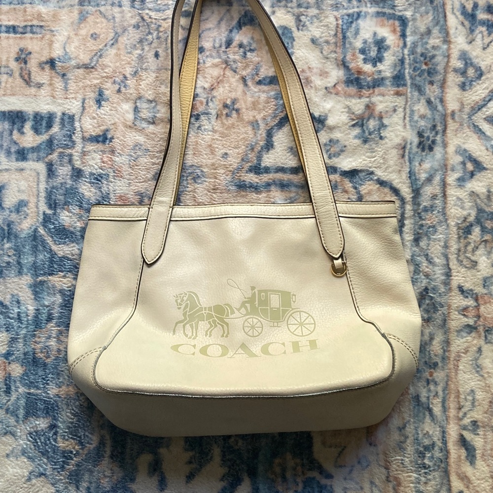 Coach Ivory Leather Shoulder Bag